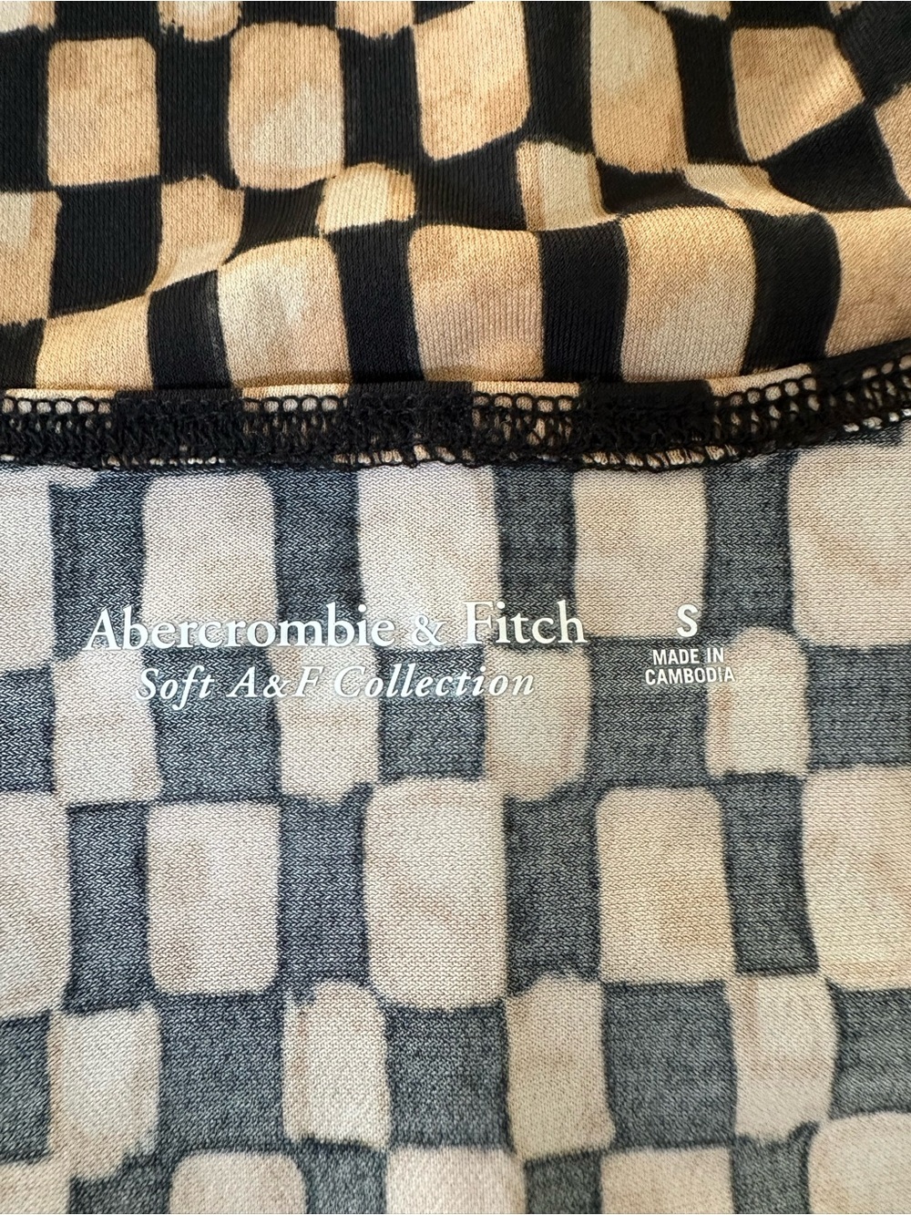 Abercrombie Checkerboard Long Sleeve Bodysuit in Black & Cream - Picture 4 of 4
